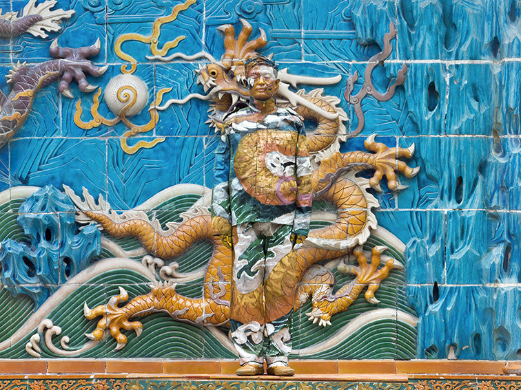 Liu Bolin's invisibility shows the cracks in the façade