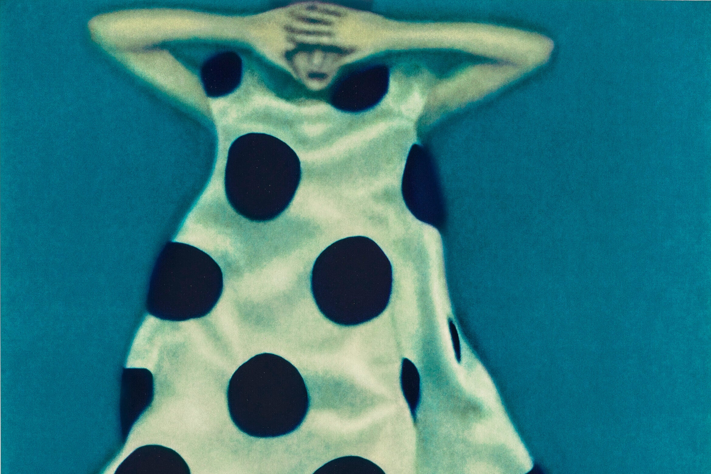 La robe a pois 6e2a9d1f 4520 4531 b06a 0d130e71ac64